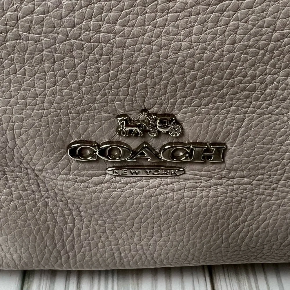 Coach Abby Duffle Chalk Soft Pebbled Leather Shoulder‎ Bag F31507 - Picture 6 of 9